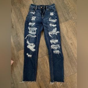 American Eagle Ripped Stretch Mom Jeans (Dark Wash)